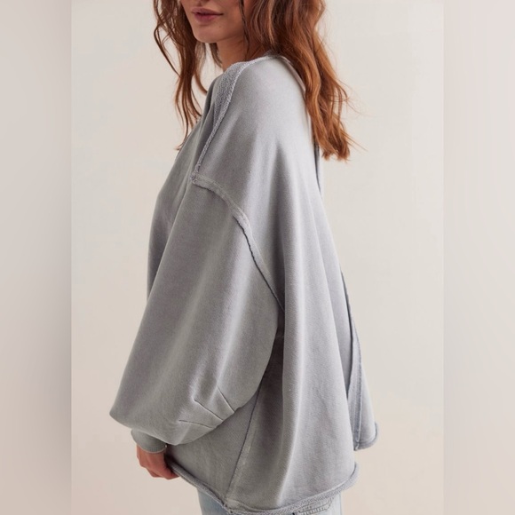 Free People We The Free Venice V-Neck Sweatshirt: Cold Winter; Size Small - Picture 3 of 13